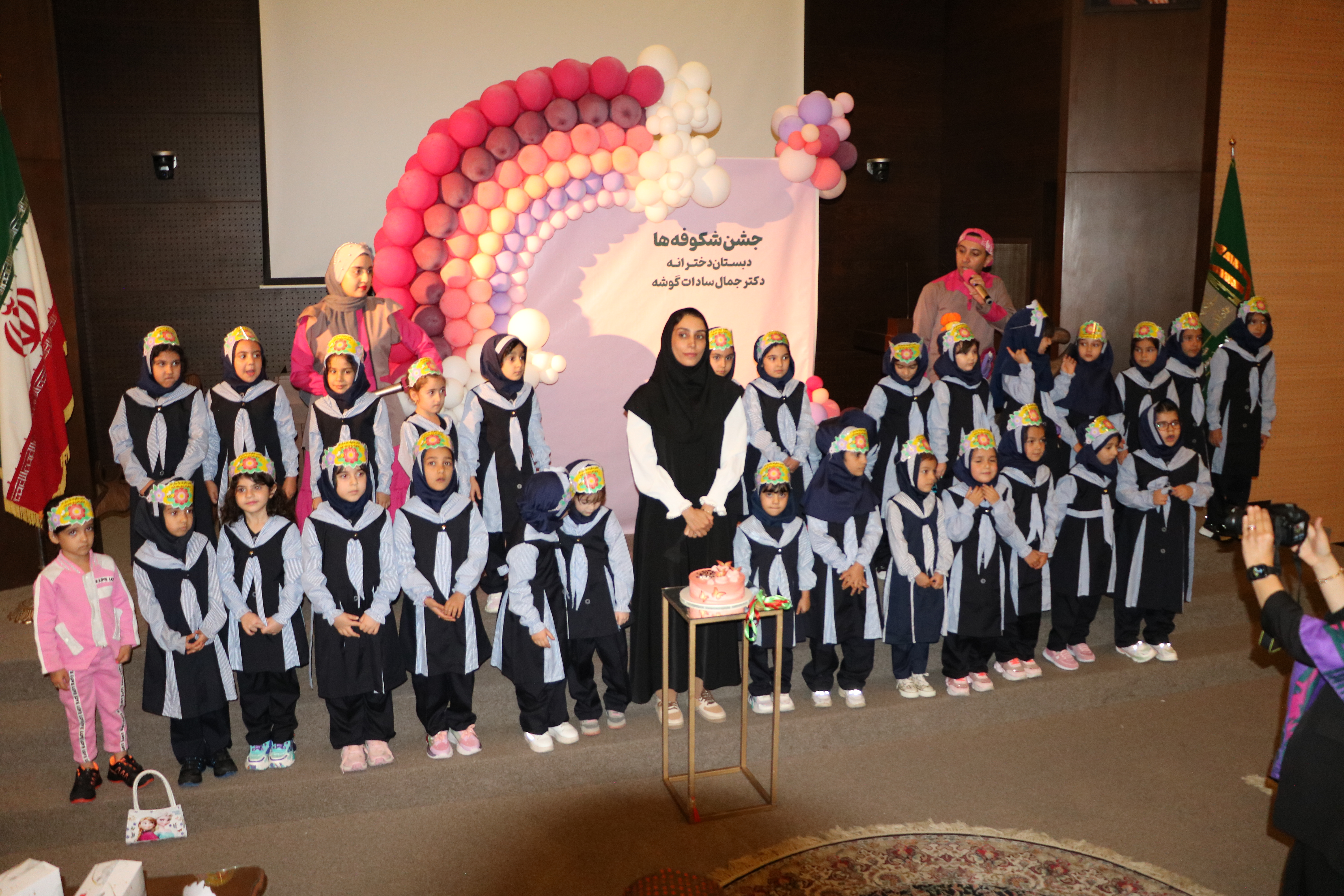 جشن شکوفه های کلاس اول